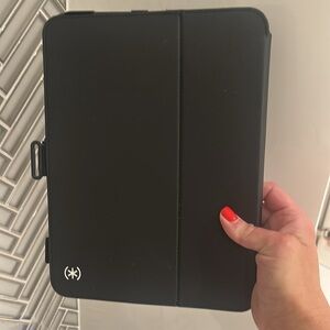 Speck Balance Folio Ipad Case
